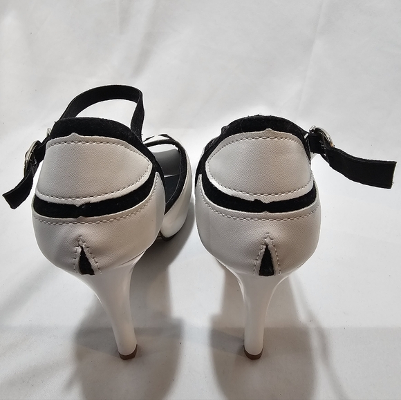 Women's Stiletto Shoes - Picture 4 of 5